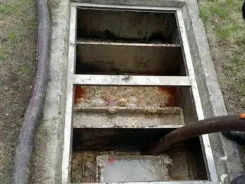港北隔油池清理